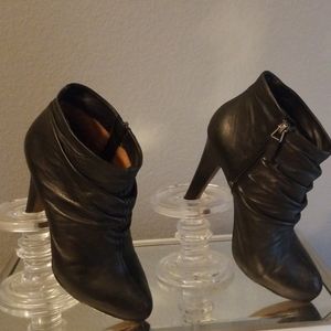 Black Booties⚜⚜FINAL SALE PRICE ⚜⚜